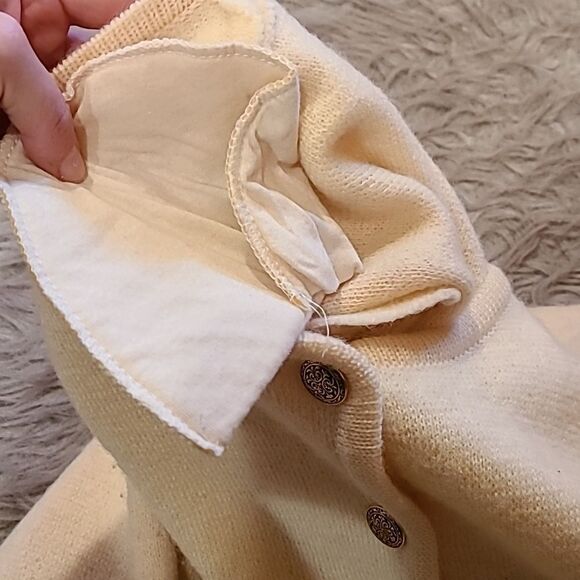 Herman Geist‎ vintage cream wool button front sweater with shoulder pads - Picture 4 of 5